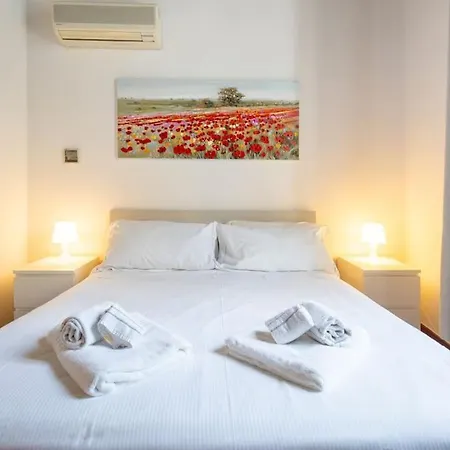 Cute One Bedroom Apartment In Florence Outside Ztl-3
